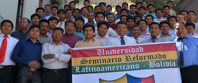 Students at Universidad Seminario Reformado Latinoamericano.